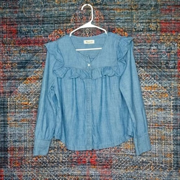 MadeWell womens blue chambray ruffle yoke hidden button top S EUC - Picture 1 of 3